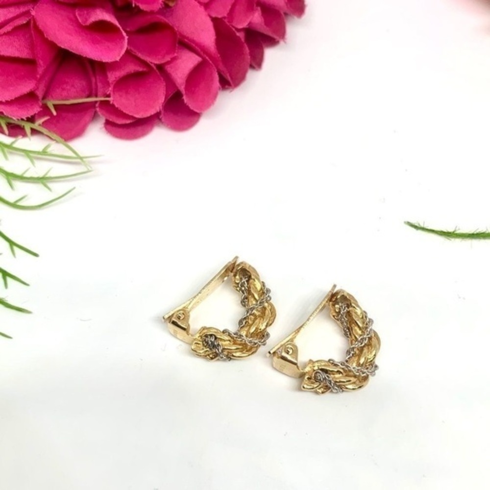 VINTAGE⚜️NAPIER Gold Chain Twist Clip Earrings